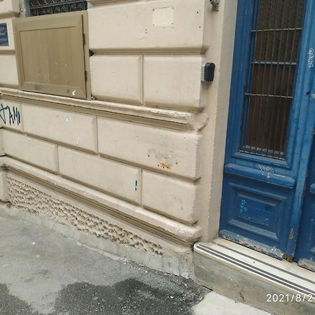 Studio D&D Spot Rijeka Rom bilde